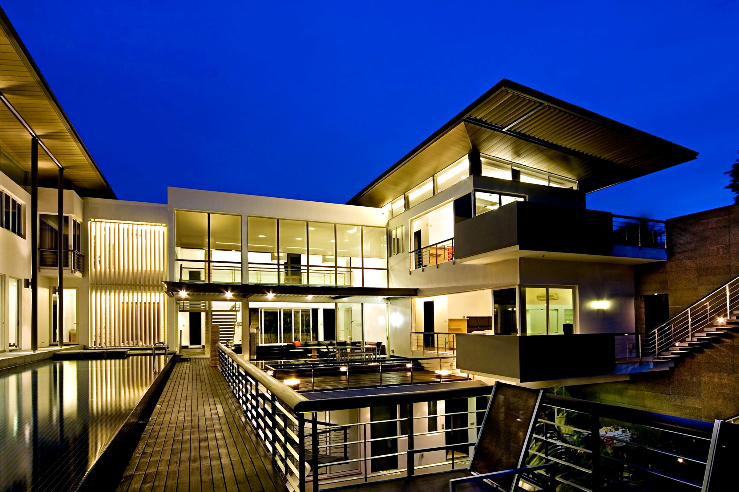 Holland Road — view 1